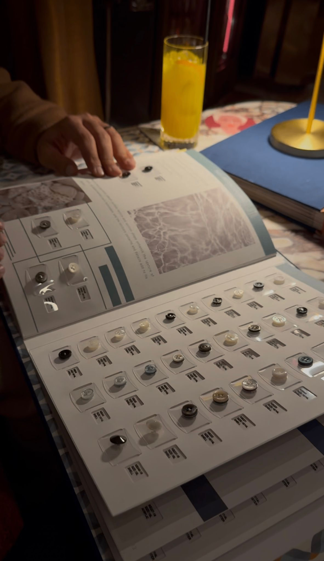 Made to measure suit detail 7